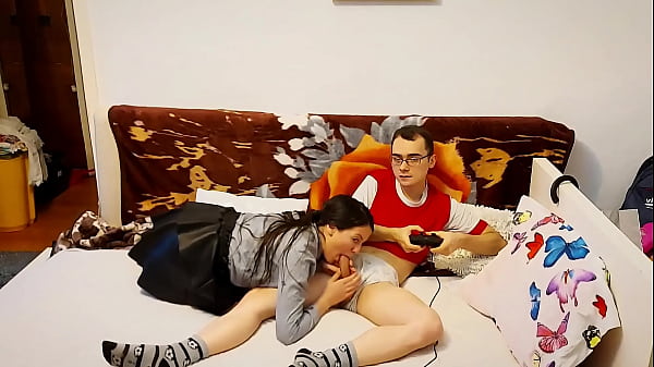College Sex Tape - The Shy, Quiet Man Gets The Sultry Chick