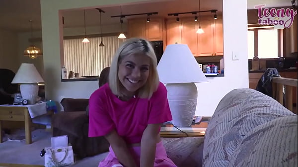 Raunchy Babysitter Lilith Makes Her Manager Seth So Happy!