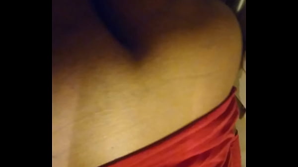 Missus Reveals Thick Rear