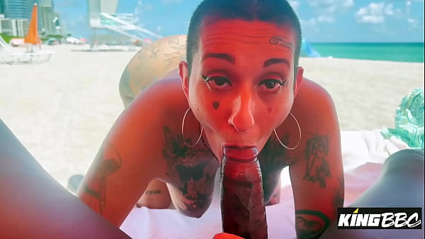 Welcome To Miami! Pornstar Gia Gorgeous Blows Louie Smalls On A Public Beach At KingBBC