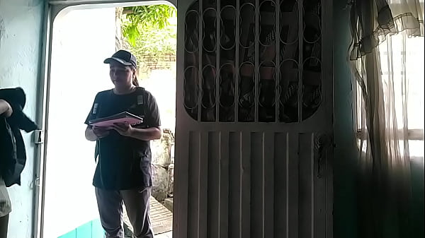La Mujer Del Domicilio Viene Con Todos Los Servicios Incluidos
