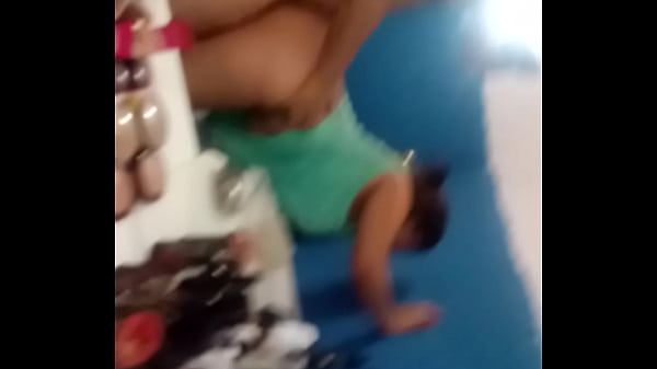 Novinha Dando Gostoso Na Cadeira
