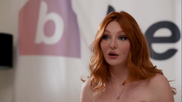 MASSIVE BEHIND CHESTNUT-HAIRED Violet Starr & DAZZLING AUBURN-HAIRED Lacy Lennon Scissor Like They Mean It