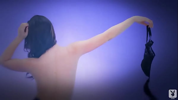 Amanda Cerny Bunny Intro