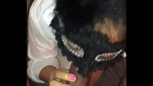 Indian Desi Girl Giving Fellatio To Her Bf With Clear Hindi Audio And Load Shot