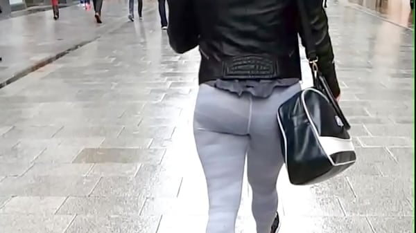 Light-haired Chav Pawg Candid, Massive Wobbly Ass - Slo Mo