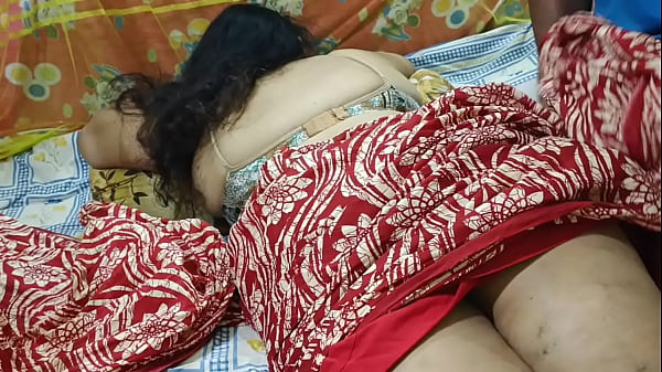 Desi Saree Clad Hot Spouse Moumita Delighted Frame Messaged And Banged