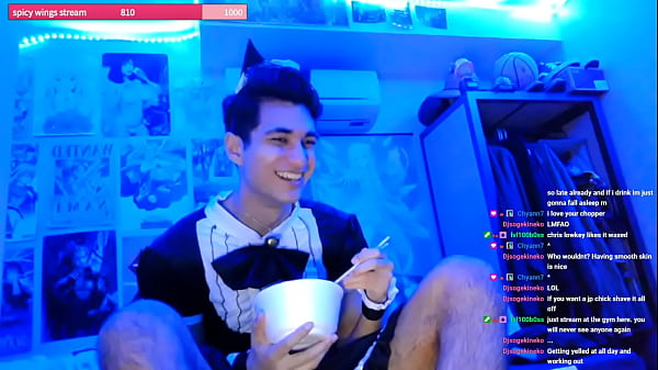 STREAMER STRETCHES HIS LIMBS FOR