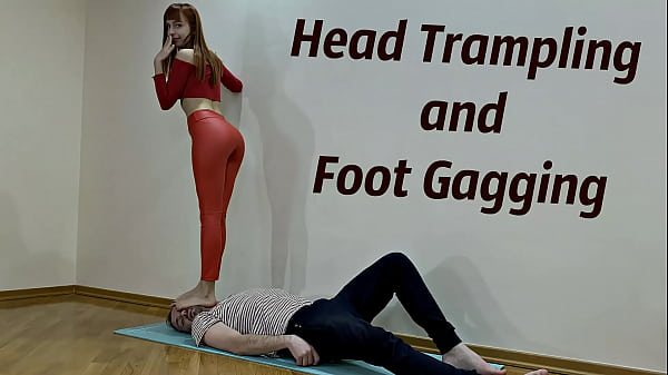 Bratty Cutie Queen In Leather Leggings - Fullweight Head Trampling, Profound Sole Retching And Smother Play Humiliation (Preview)