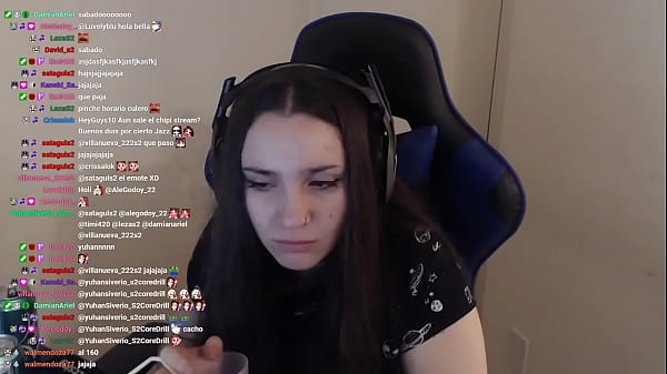 Iaaras2 Cogiendo De Fondo 4