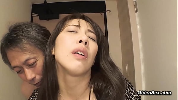 Tricking Unshaved Cunt Japanese MOMMY Gets Tasted And Nailed