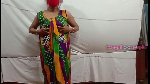 Desi Indian Hottie Showcase Her Natural Bush And Her Big Giant Knockers