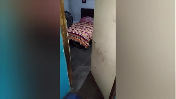 Llego A Casa Después De Que Mi Amante Me Deja El Coño Lleno De Leche Y Mi Cornudo Me Confronta Y Termina Follando Mi Coño También Con Semen De Otro Hombre Creo Que Eso Lo Excitó