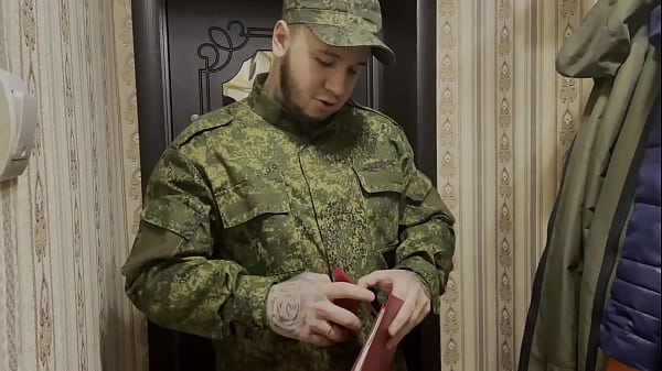 When A Soldier Visits An Army Mate's Wifey