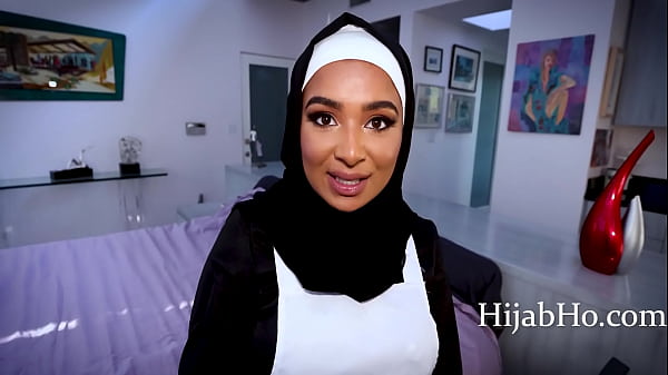 Tempting Housekeeper In Hijab Gets Her Pipes Cleaned- Babi Star