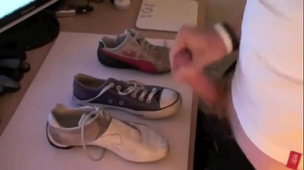Cumming On My Honeys Shoes