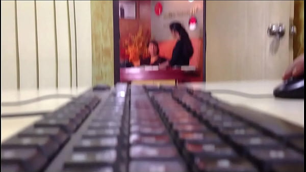 Mallu Tempting Receptionist