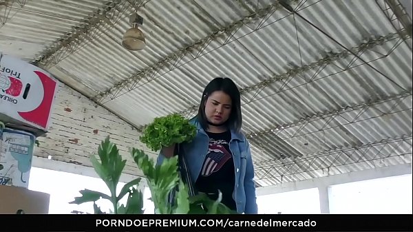 CARNE DEL MERCADO - Traviesa Latina Novata Follada Duro