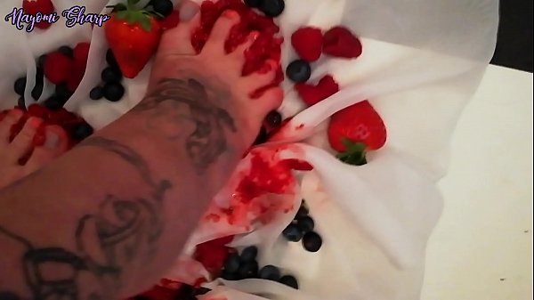 Tootsies Step On Food