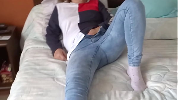 MY RIPE WIFE MASTURBATES IN FRONT OF MY FRIEND, ORGASMS, STRAWS, CUMSHOTS, CUCKOLD - ARDIENTES69