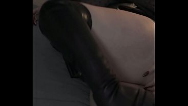 SH Masturbating In New Shoes Easily Causes Sweet Female Ejaculation On The Puffy