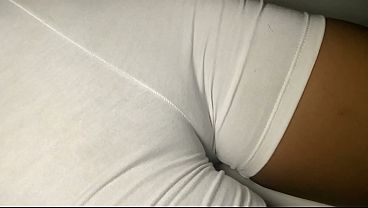 Madrastra Chatea Con Su Novio Mientras Su Hijastro Le Graba El Cameltoe