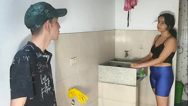 Me Follo A La Perra De Mi Inquilina Encima De La Bicicleta Por No Pagar El Arriendo