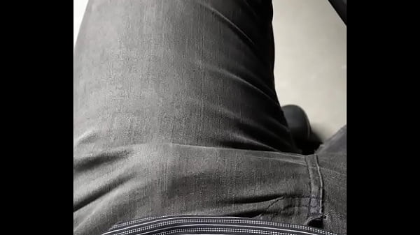 Pulsando Dentro Da Calça No Trabalho Vigilante Sem Posto.