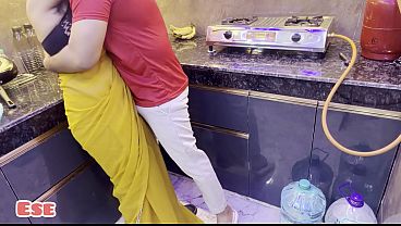 Alisha Bhabhi Ki Chudai Ka Maja Kitchen Mein...