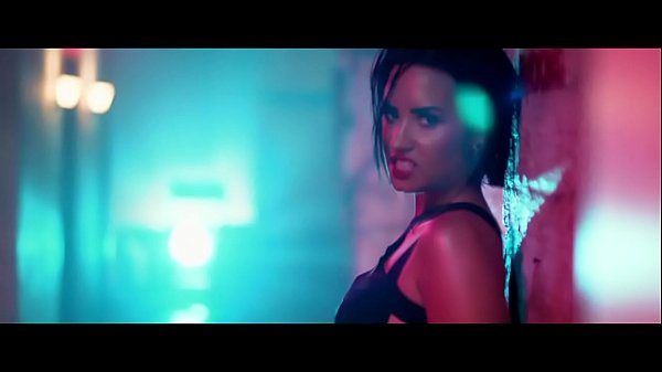Demi Lovato Feat Amy Reid
