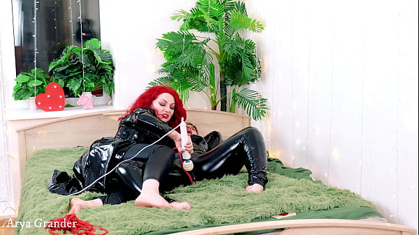 Slit Play Lesbian In PVC Leather Suits
