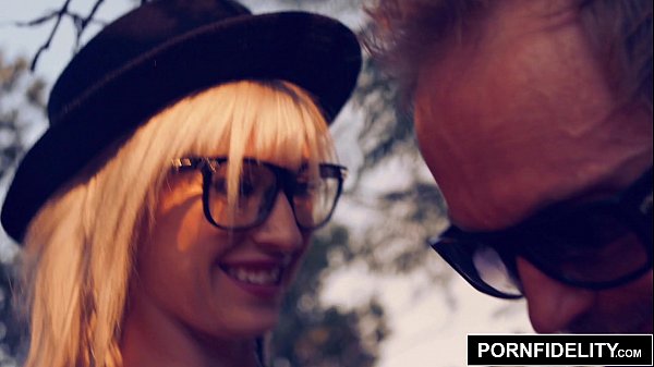 PORNFIDELITY Anna Bell Peaks Gets R.