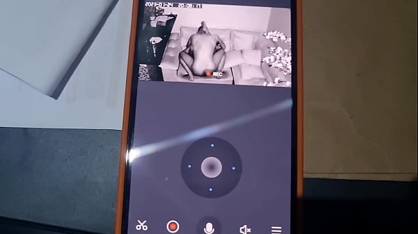 Viu Nas Cameras De Segurança O Porteiro Comendo Seu Irmao E Ficou Puto De Tesão
