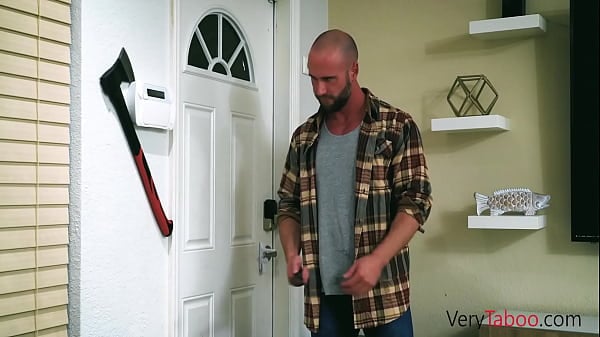 Horror House Lustful Haunting- StepDad And Girls