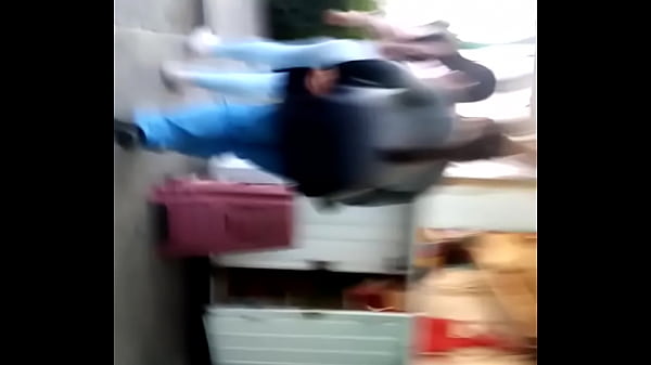 Puta Nalgona En La Calle