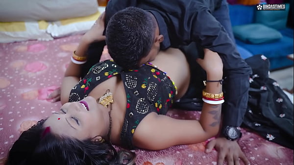 Desi Indian StarSudipa Bhabhi Lures Her Devar When Her Husband Not At Home ( Hindi Audio )