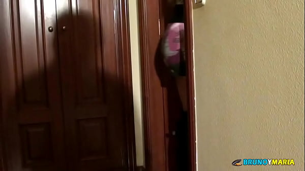 Dame Placer Y Penétrame Bien Delante De Mi Cornudo