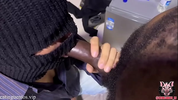 Negão Pentelhudo Metendo No Passivo Submisso