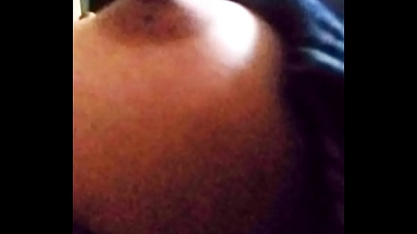 Índia Branca Peituda