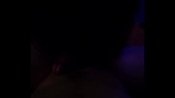 Gata Buena Mamando Casero