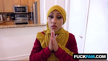 Horny HIJABI Girl Pilate Lessons Leads To Extreme SEX Kira Perez, Nicky Rebel