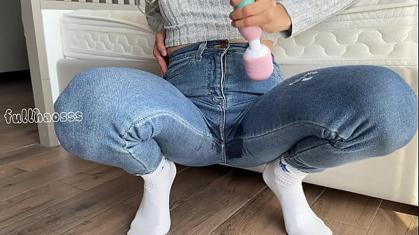 Stepmommy Cum Explode In Firm Wet Leggings