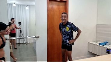 Bastidores Da Sapatinha Dando Cu Na Pele Pro Insanely Dotado Britadeira