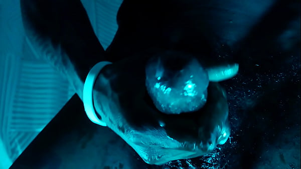Sizable Black Hairy Dick Praise Hallelujah Johnson (Dr. Manhattan Parody)
