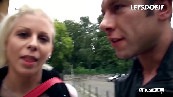 Mia Gun Invited Into The Bus For Brutal Smash With Beefcake On The Backseat - LETSDOEIT