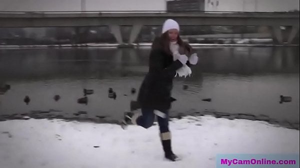 Beautiful Missus Awards Her Hubby A Heated Fellatio
