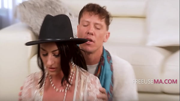 Painter Hotwife Gets Creativity Fixed - Whitney OC | FreeuseMa