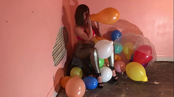 My Obsession? Im A Balloon Popping Bitch!!! Hahahaha!!! HD MP4