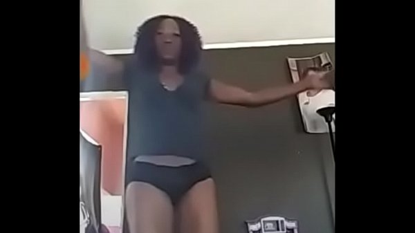 Skinny Milf Twerkingout