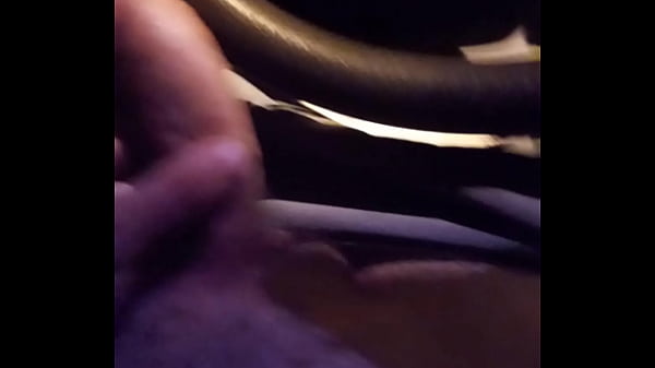 Mostrando O Pau Duro Dentro Do Carro Na Rua 1